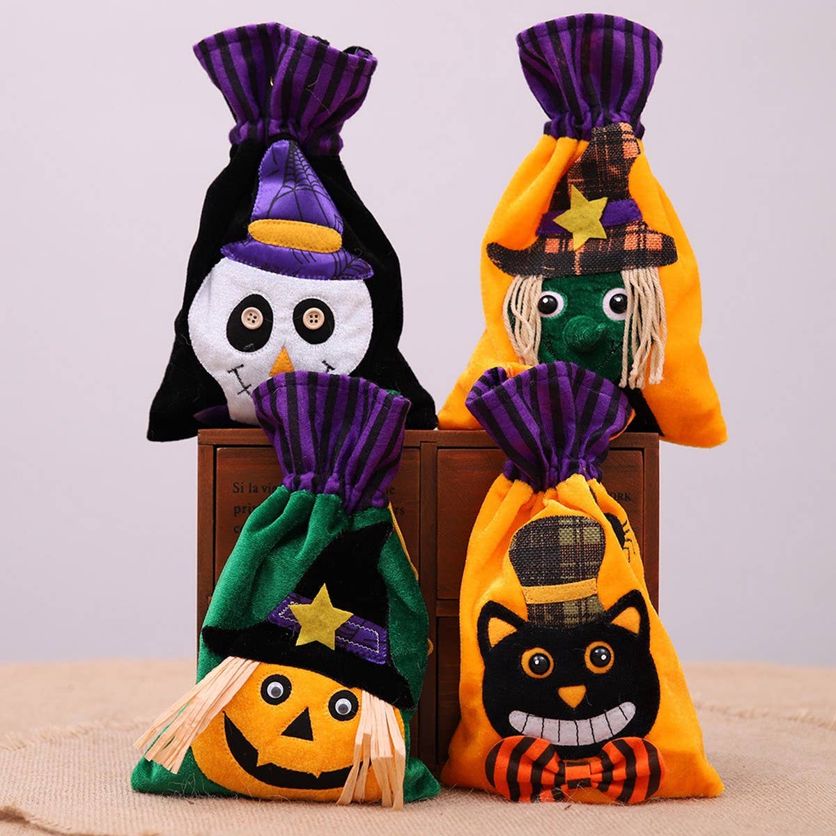 CWMM10260_HALLOWEEN KIDS PUMPKIN NONWOVEN GIFT BAG