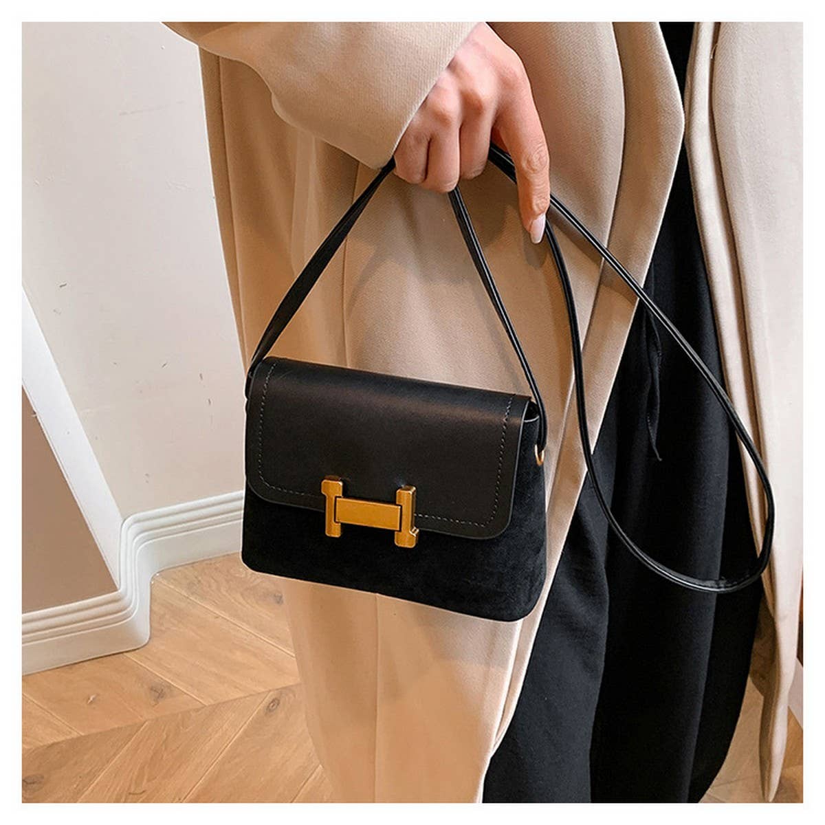 WOMEN CAN CROSS BODY CHAIN SMALL SQUARE BAG_CWAB1793