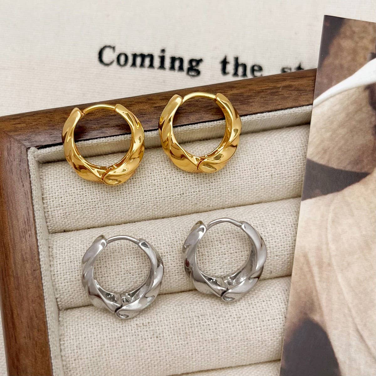 HIGH-GRADE MOBIUS PLAIN HOOP EARRINGS FOR WOMEN