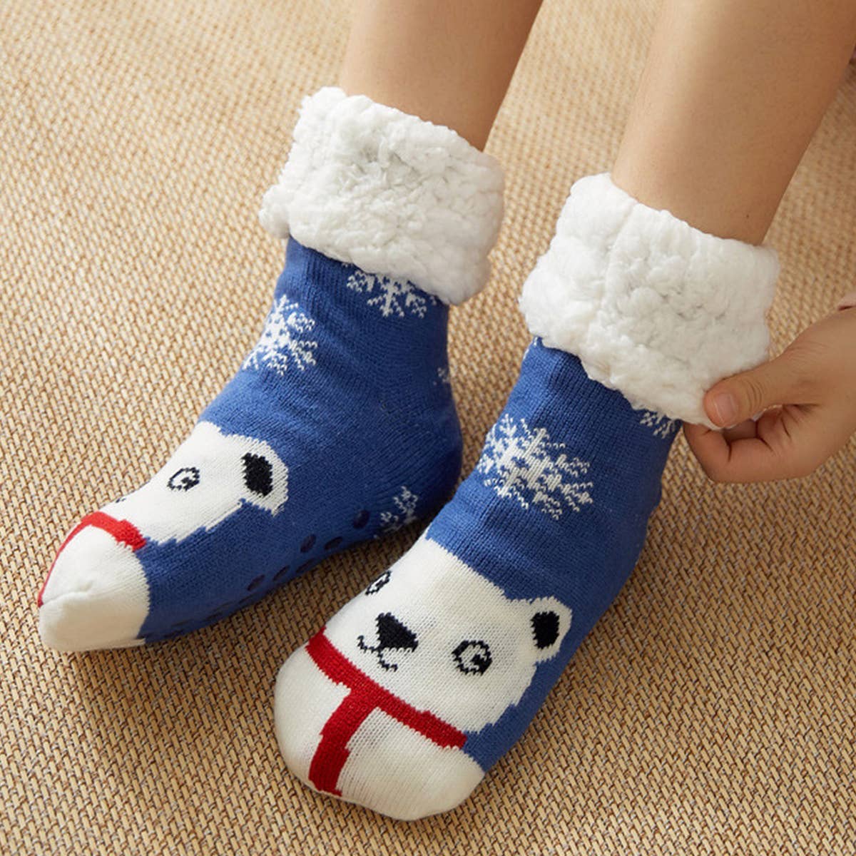 BLUE SCARF BEAR MID-TUBE PLUSH INDOOR SLIPPERS_CWMS0736