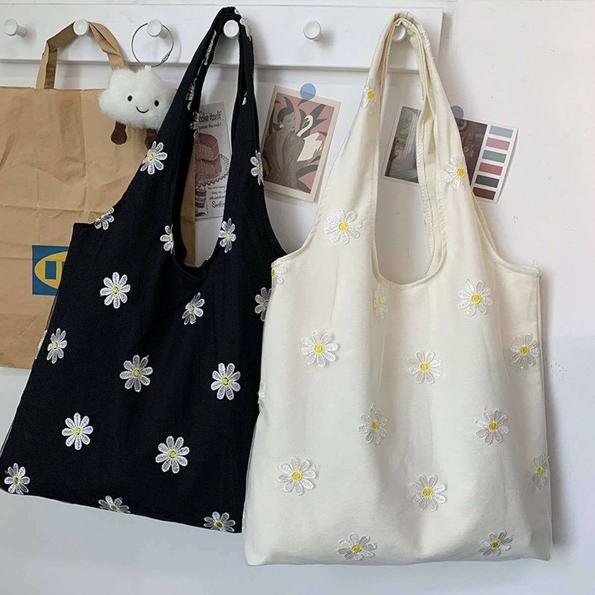 SUMMER EMBROIDERED ARTISTIC CANVAS BAG_CWAB2066