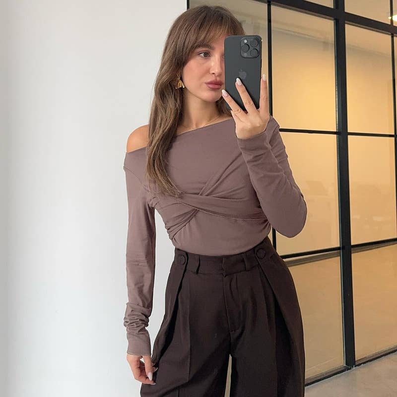 DIAGONAL NECK CROSS PLEATED SOLID COLOR TIGHT TOP