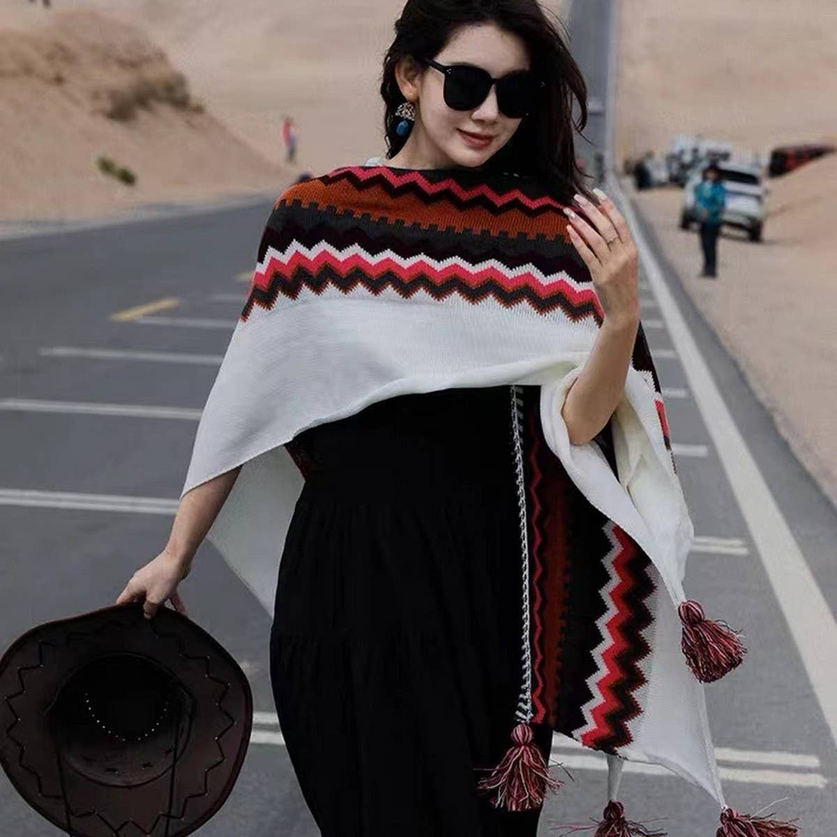 CWASC1796_BOHEMIAN FRINGE CAPE KNITTED ETHNIC STYLE SHAWL