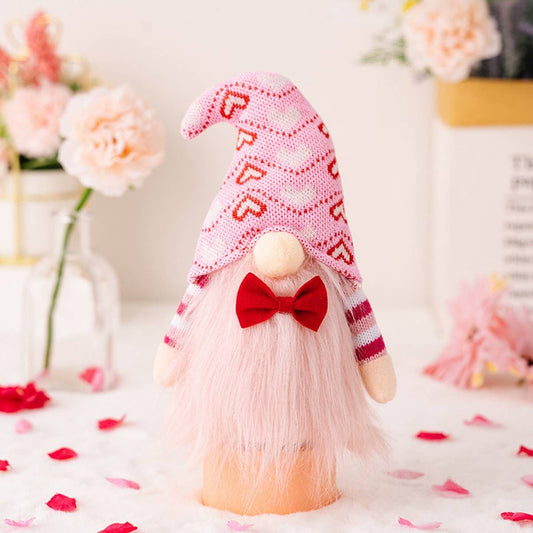 CWMM10270_VALENTINE PINK GNOME COUPLE FIGURINE WITH HEART