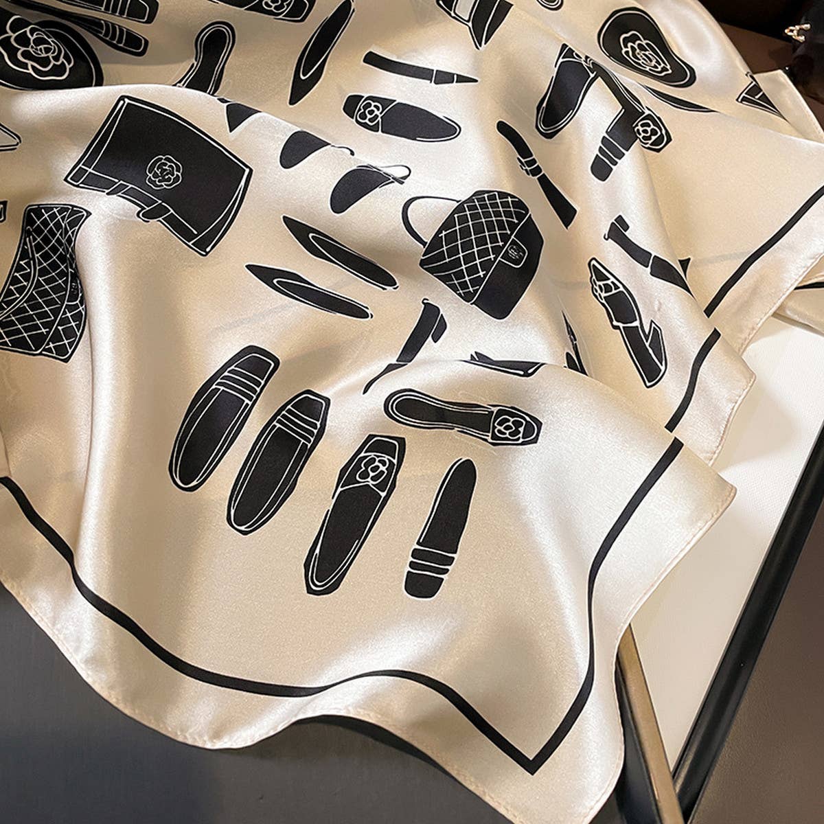 Summer Black & White Silk Scarf ??Accessory_CWASC0622