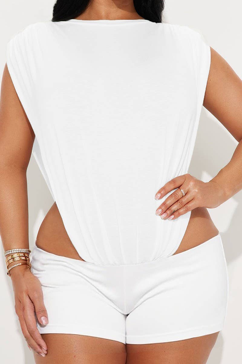 CWSTB00357_CUTOUT SLEEVELESS TOP AND BIKER SHORTS SET