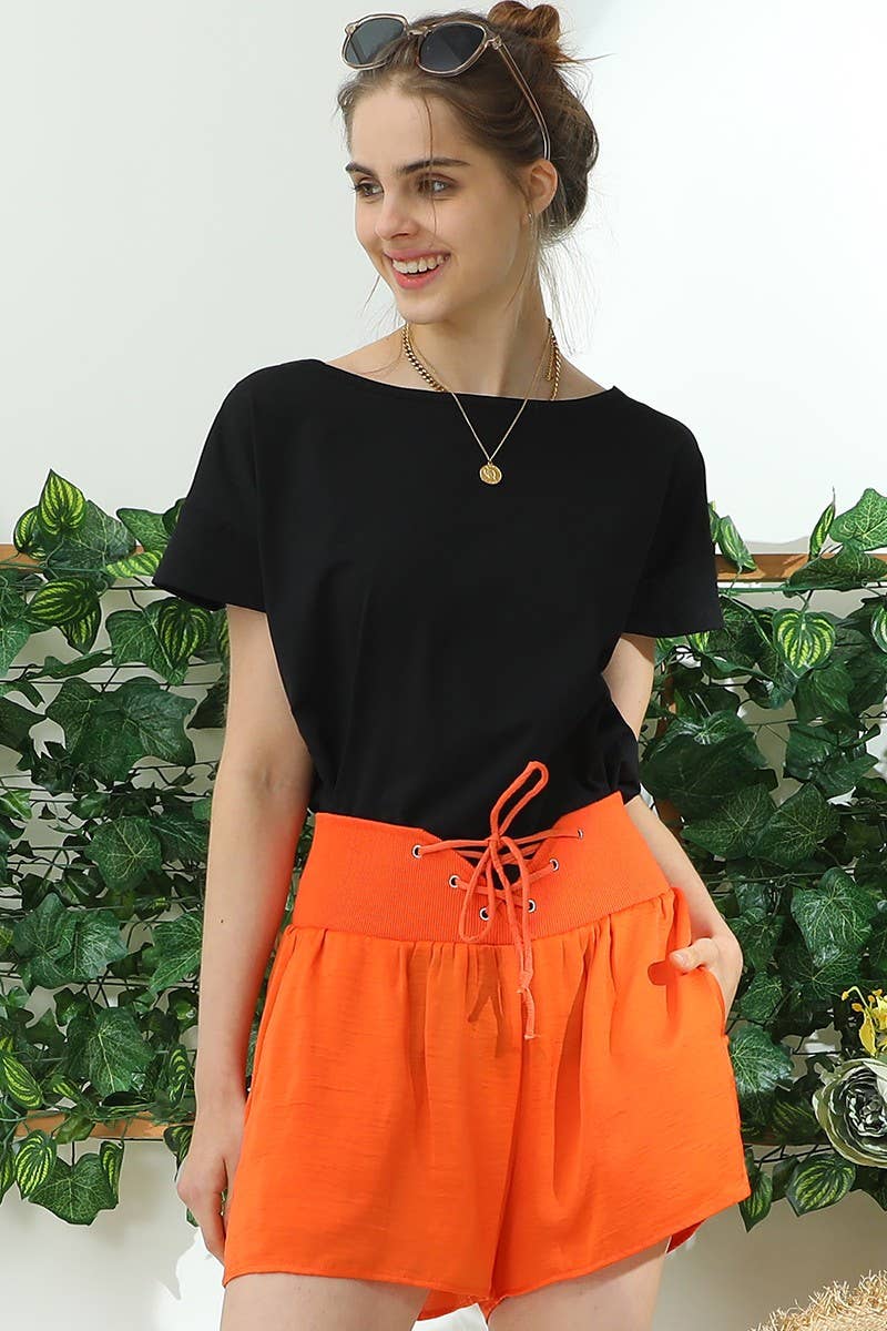 CWBSP157_HIGH WAIST RACE UP SHORT PANTS