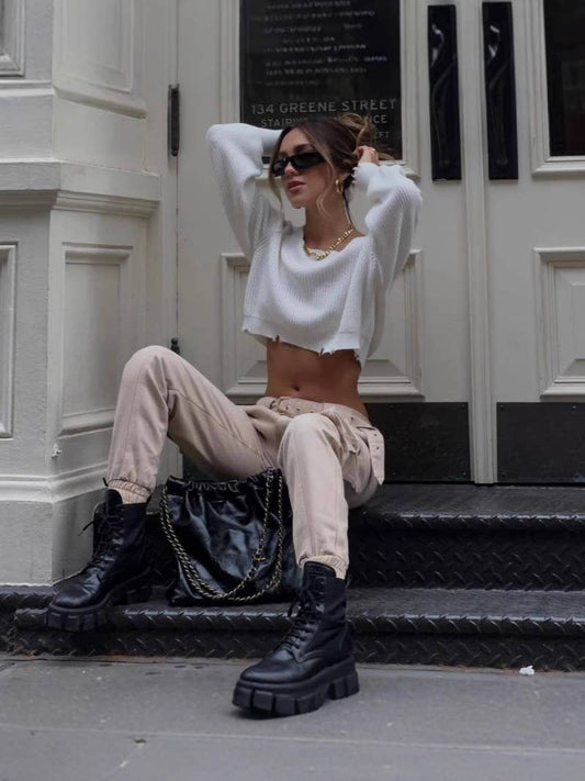 Crop top shoulder and cut-out knitted sweater