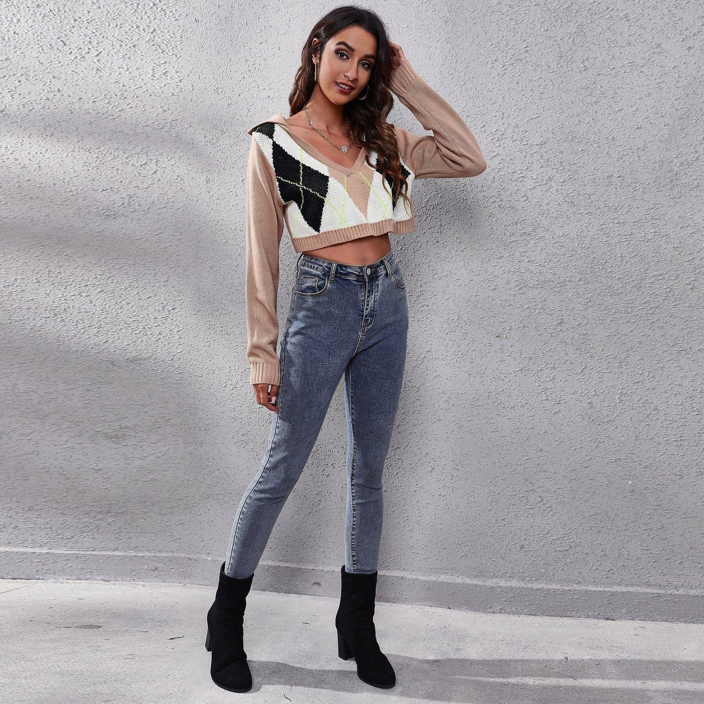 Color matching doll collar short knit sweater