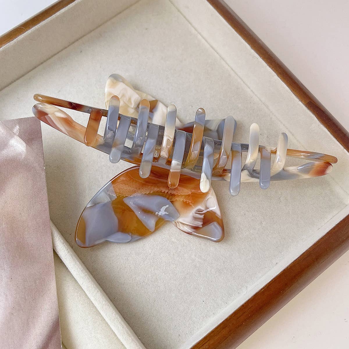 ALL-MATCH BROWN BUTTERFLY WING HAIR CLIP_CWAHA1330