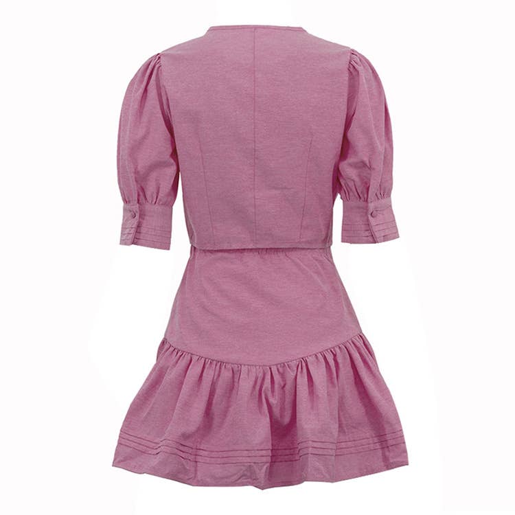 Casual and fashionable short skirt set