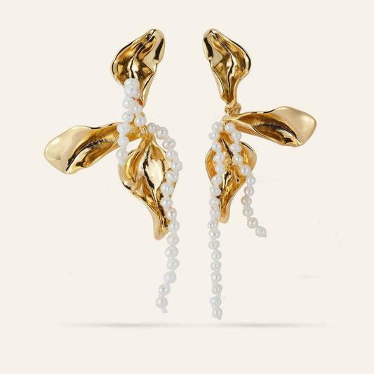 Lrregular Petal Pearl Geometric Earrings