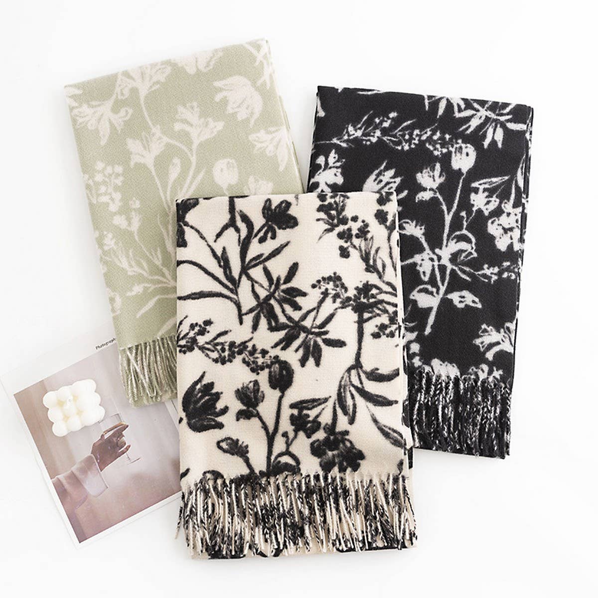 CWASC2725_NEW AUTUMN AND WINTER EXQUISITE PRINTED SCARVES