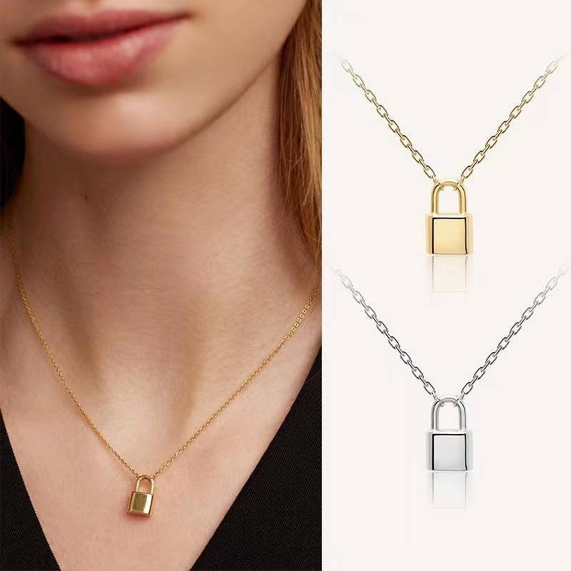 Niche design of high-end golden collarbone chain