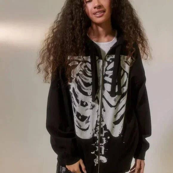 Fashionable punk-style zipper hooded sweatshirt