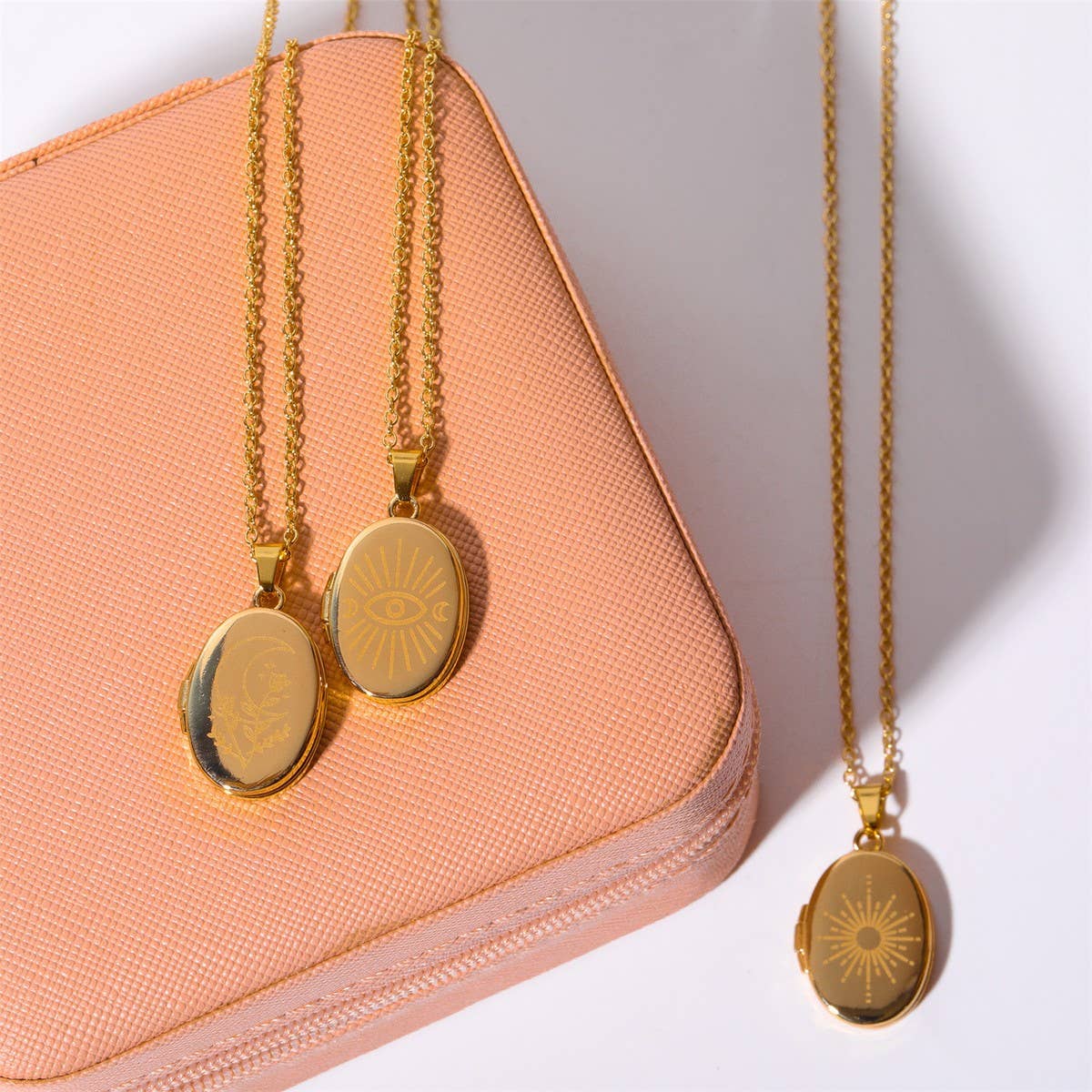 Devil's Eye Openable Photo Album Necklace