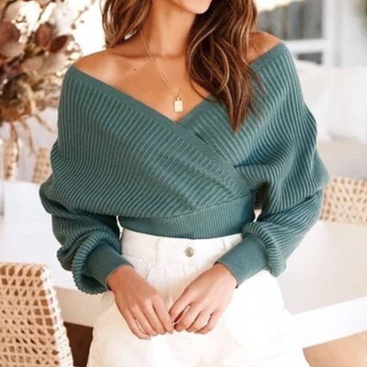 Cinched waist knitted long-sleeved sweater