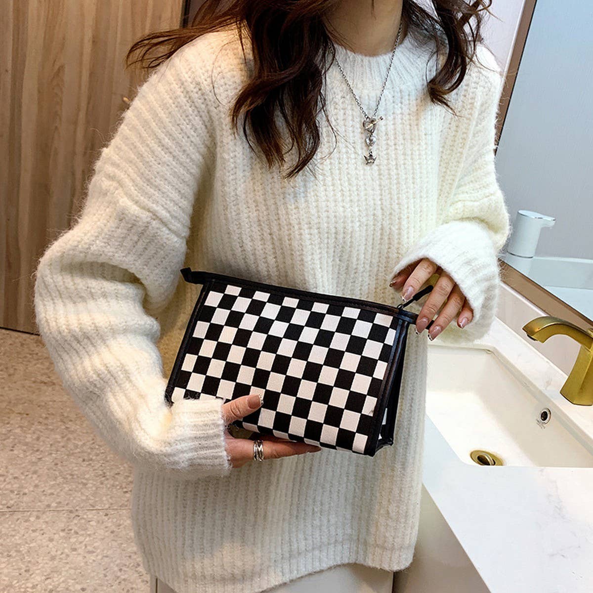 NEW LATTICE FLAT LARGE CAPACITY COSMETIC BAG_CWAB4480