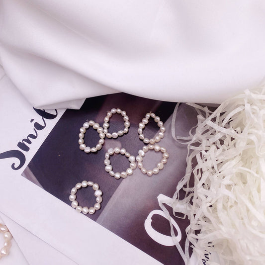 Irregular elastic string beaded pearl tail ring