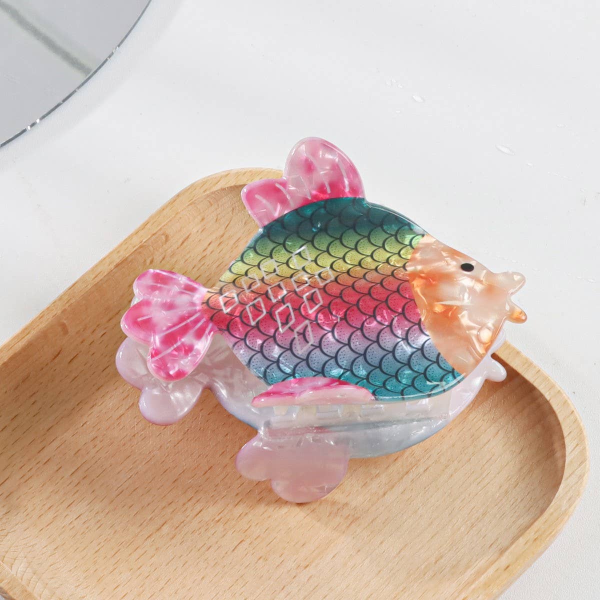 CWAHA1397_CARTOON FISH HAIR CLAW CLIP
