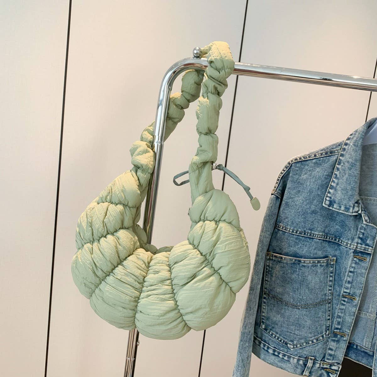 Puffy Half Moon Bag Large Cloud Crossbody_8626-01A