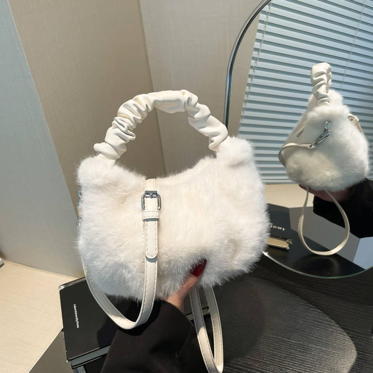 Plush Fur Shoulder Bag Women Fashion Handbag_CUAB00554