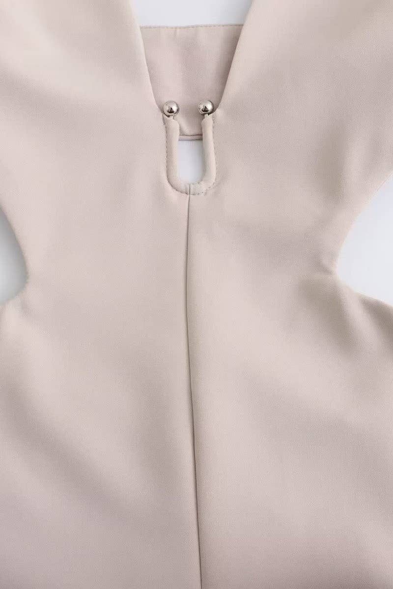 CWSJS1262_SOLID COLOR HALTER NECK BACKLESS LONG JUMPSUIT