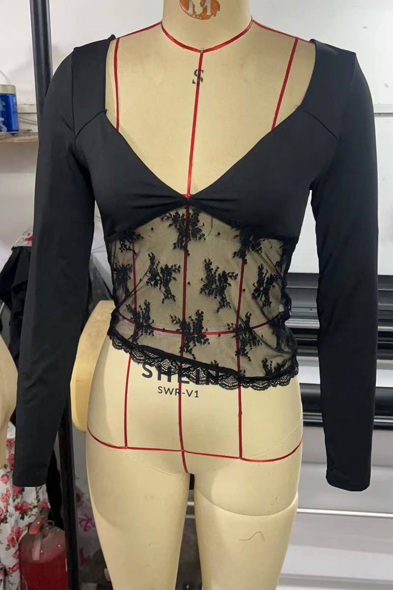 CWTBLL1614_SOLID COLOR V-NECK LACE PATCHWORK TOP