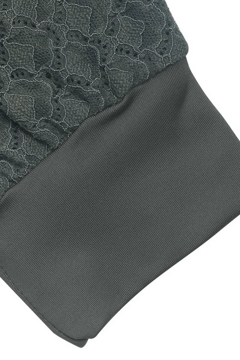 CWTBLL1249_V-NECK LACE PANEL LONG-SLEEVED T-SHIRT