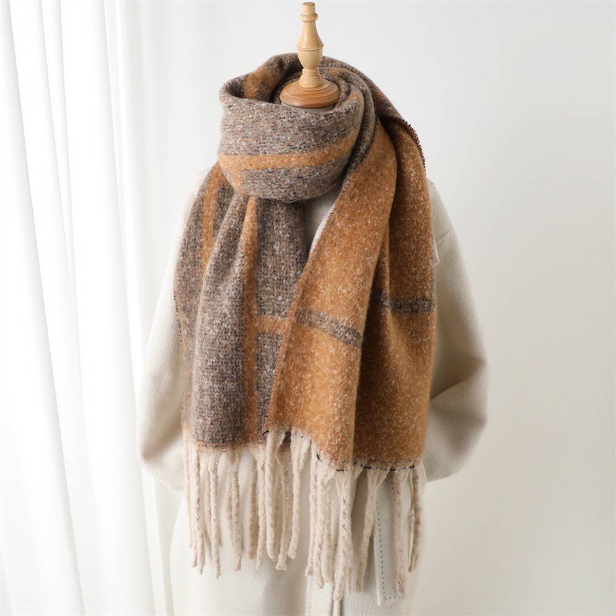 Minimalist Grid Scarf Shawl with Warm Texture