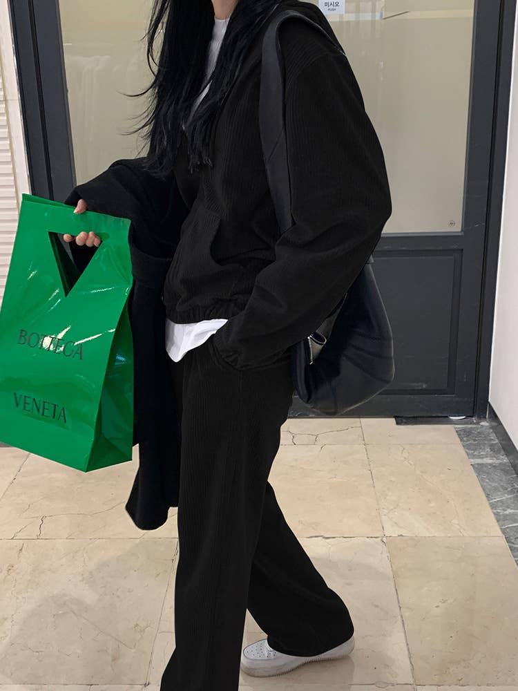 Corduroy sportswear and casual suit