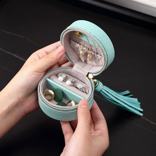 TASSEL ROUND ZIPPER EARRING JEWELRY BOX