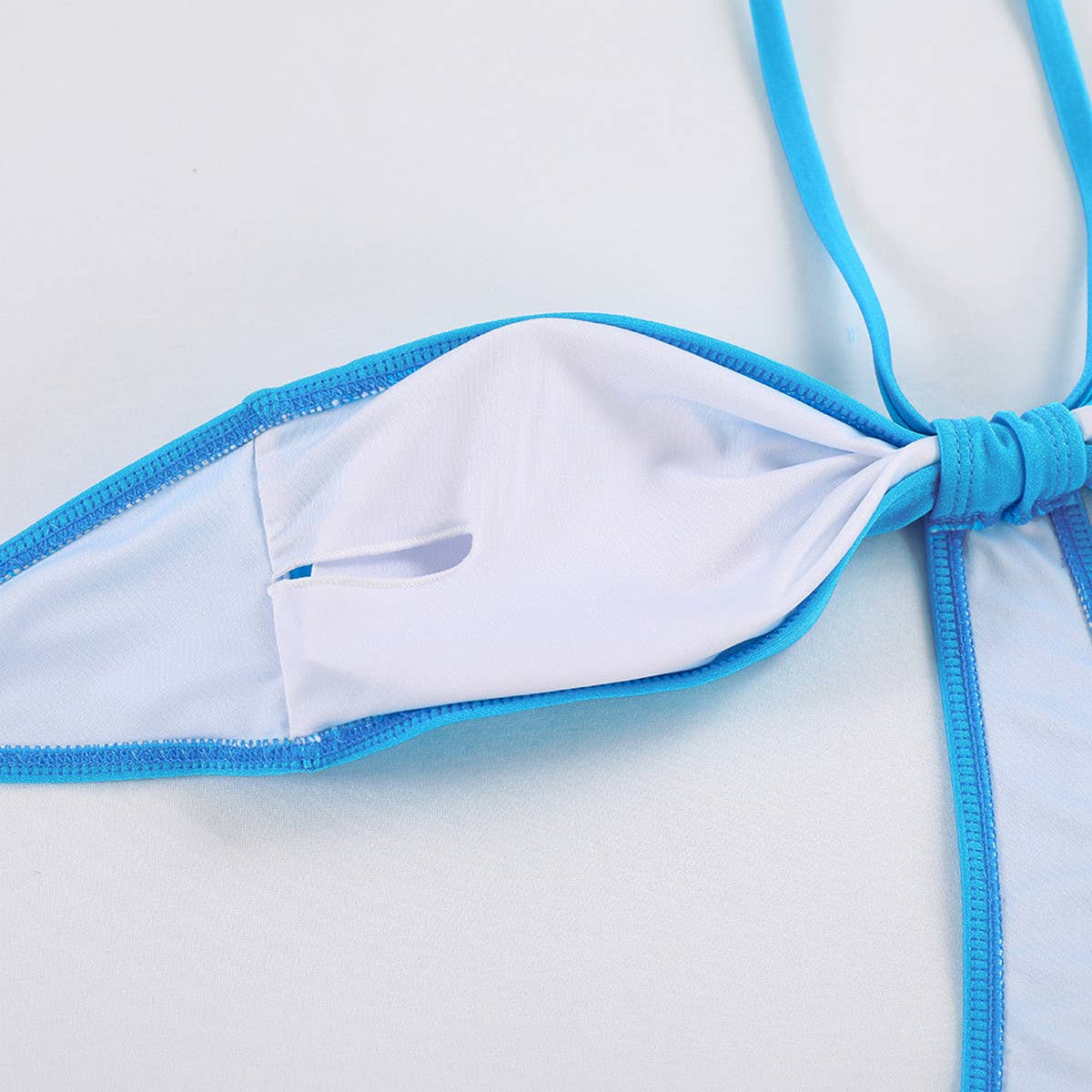 NEW STYLE SWIMSUIT WITH HALTER NECK DESIGN_CWMW0247