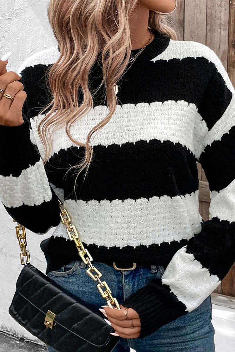 CWOSWL6827_BLACK AND WHITE STRIPED KNITTED PULLOVER SWEATER