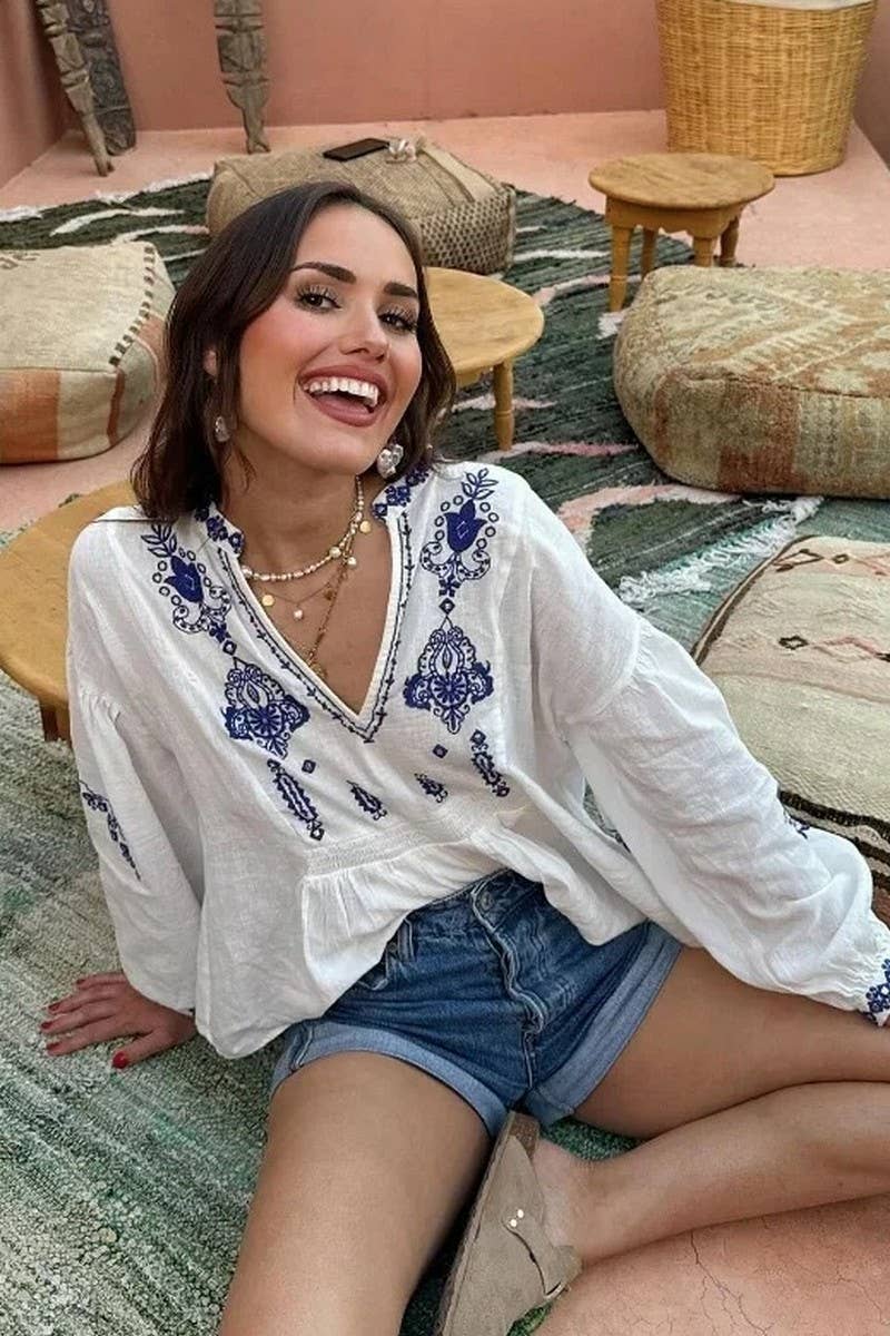 CWTBLL3094_V-NECK EMBROIDERED LOOSE LONG-SLEEVED TOP