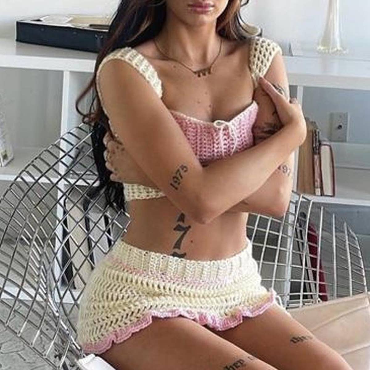 COLOR MATCHING SLEEVELESS VEST SPLIT SKIRT SUIT