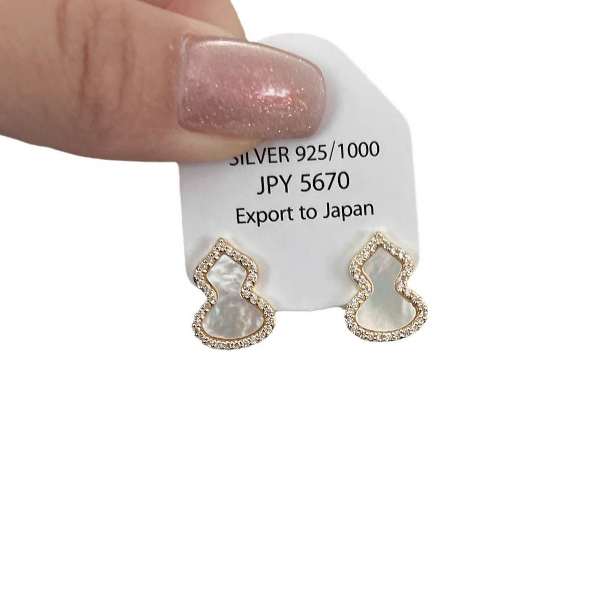 HIGH GRADE GOURD SHELL EARRINGS AND EARRINGS
