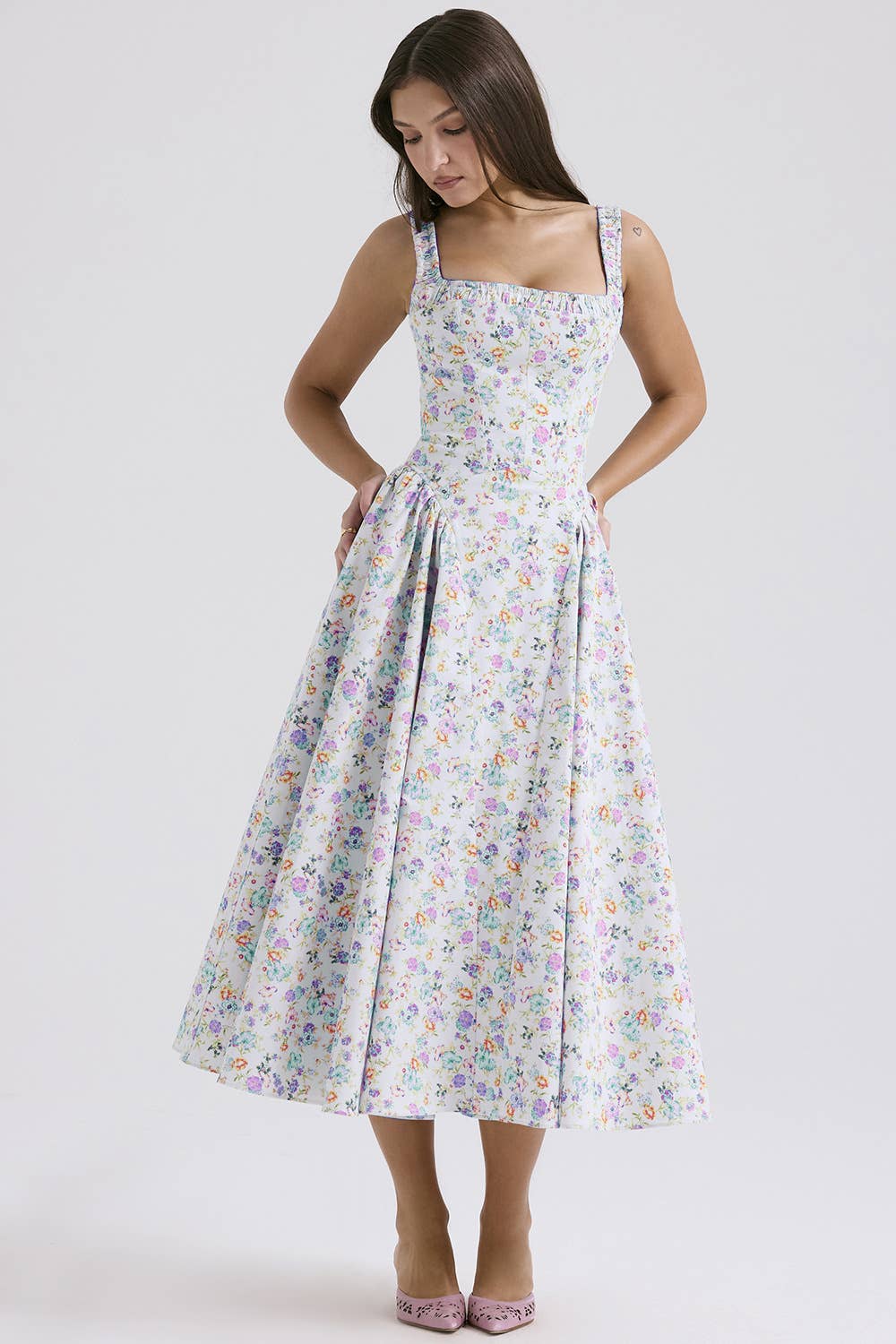 FLORAL BOHO CHIC HALTER DRESS WITH SLIMMING WAIST