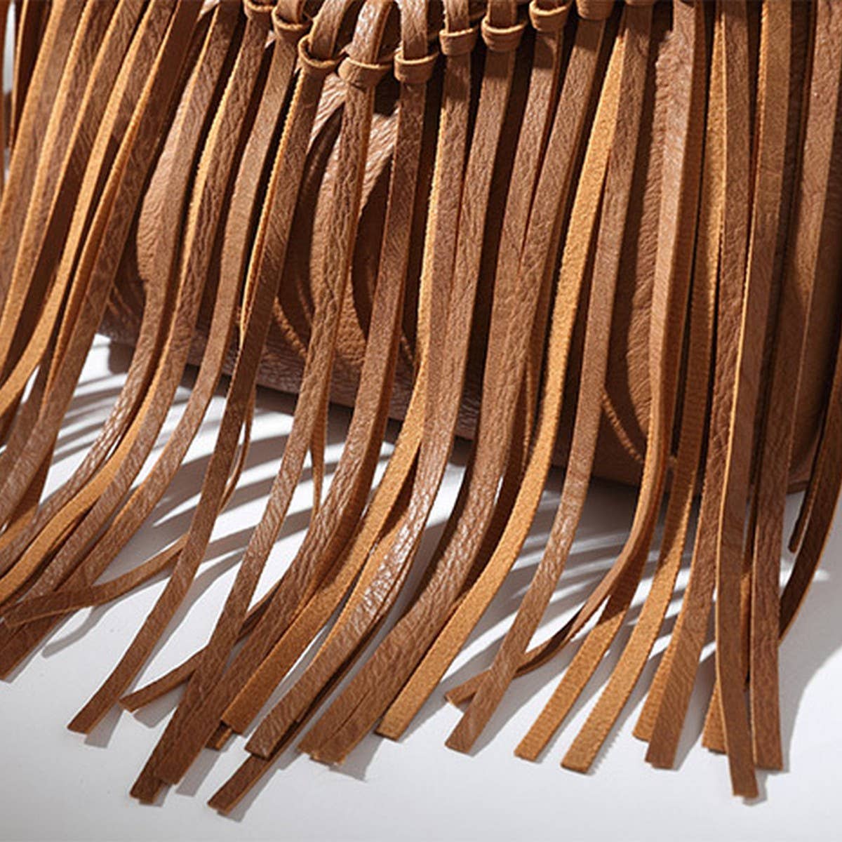 CWAB4562_ENVELOPE TASSEL SHOULDER CROSSBODY BAG