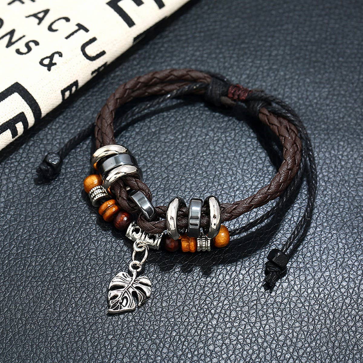 FASHION LEATHER MULTI-LAYER BRAIDED LEAF BRACELET_CWMM4512