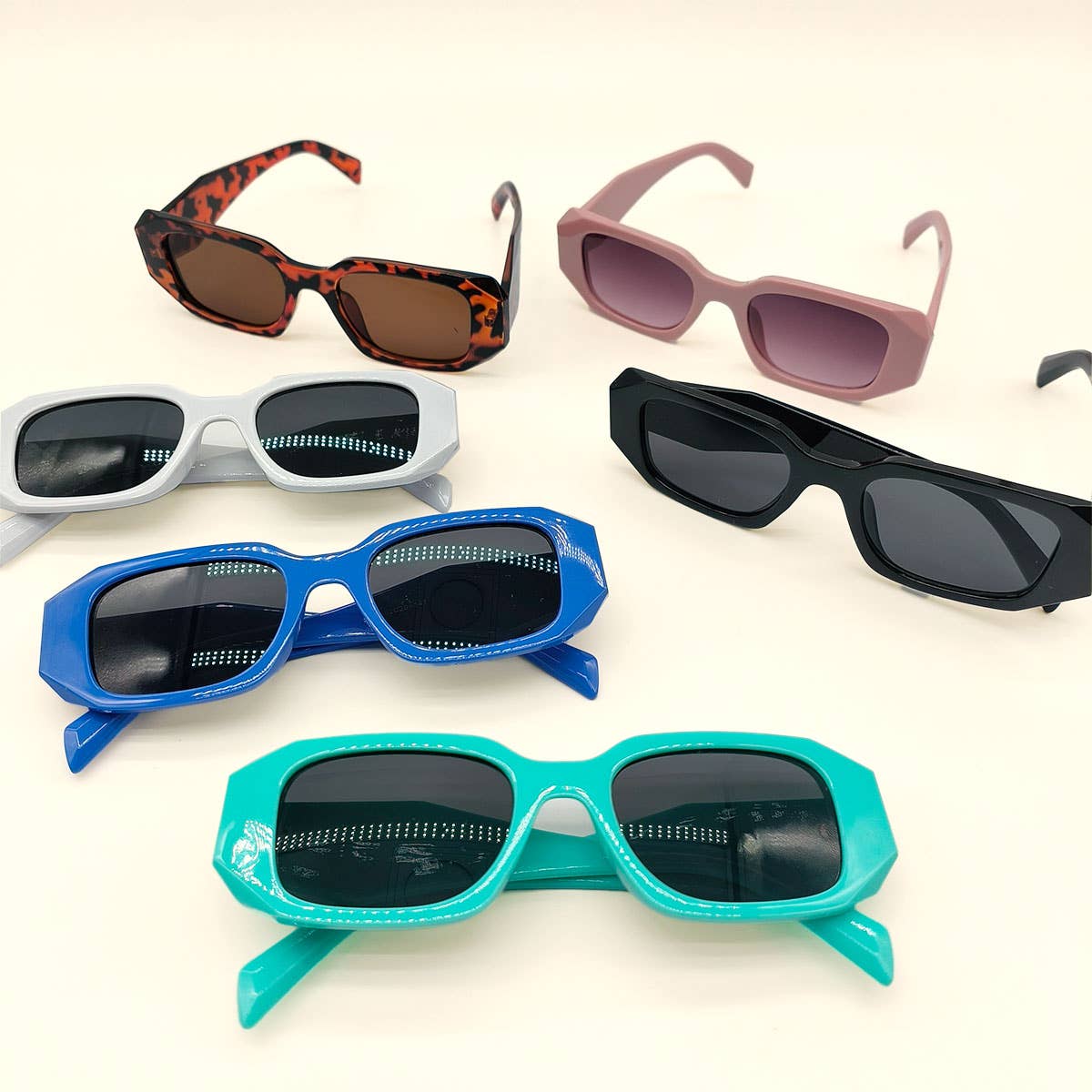 WIDE SQUARE FRAME FASHION SUNGLASSES