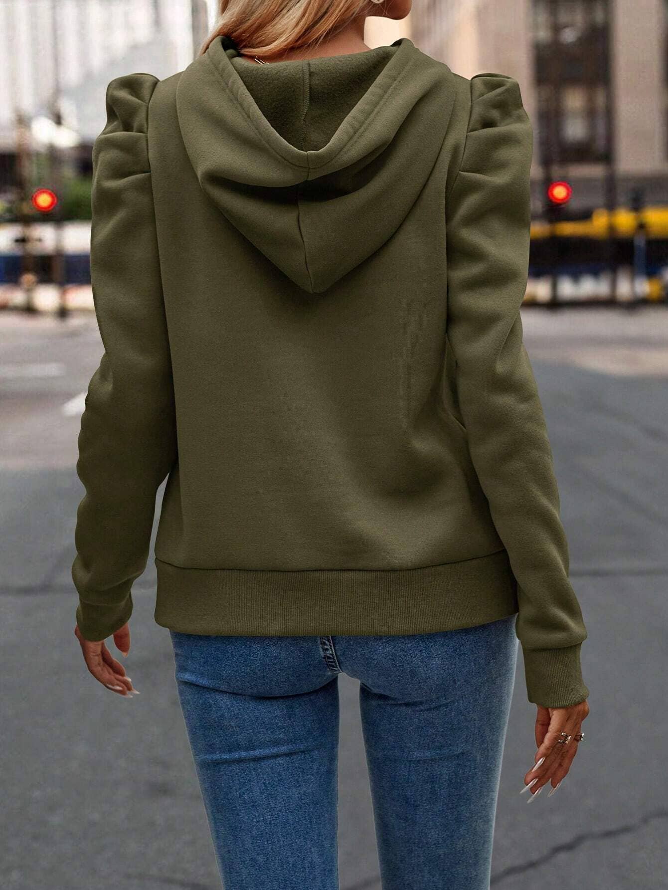 Fashionable hooded long sleeve casual sweatshirt