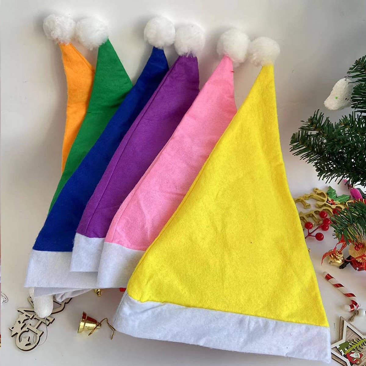 CWAH4075_CHRISTMAS ADULT MULTICOLOR SANTA HAT