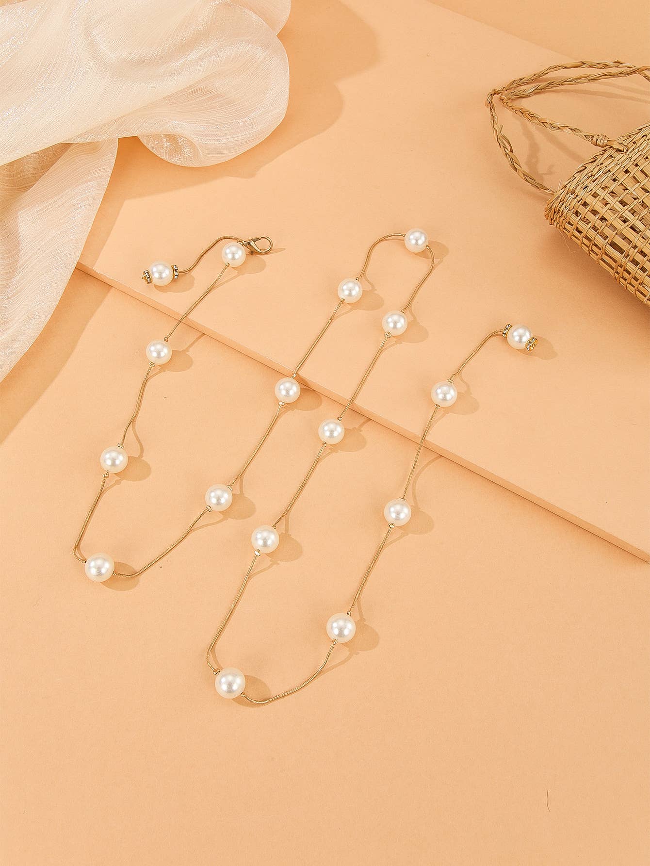 Dress delicate and high-end pearl waist chain