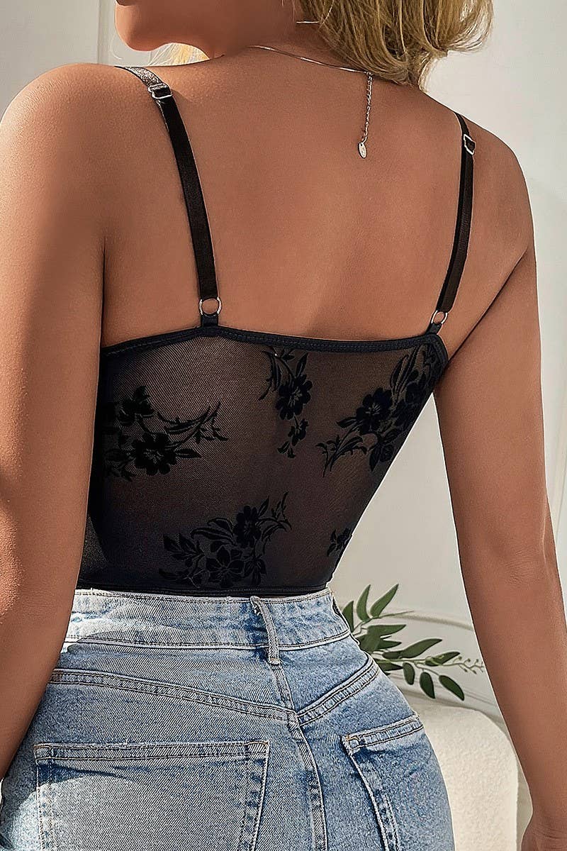 CWTHT0169_LOW-CUT UNDERWIRE FISHBONE EMBROIDERED CAMISOLE