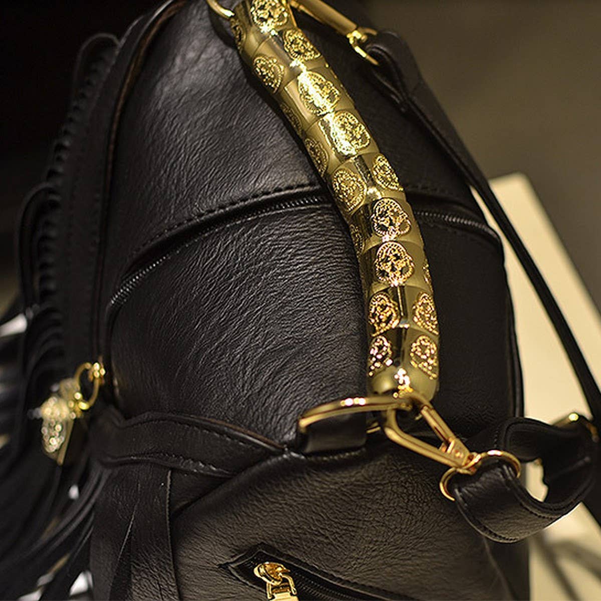 CWAB4541_BUCKET TASSEL HAND SHOULDER CROSSBODY BAG