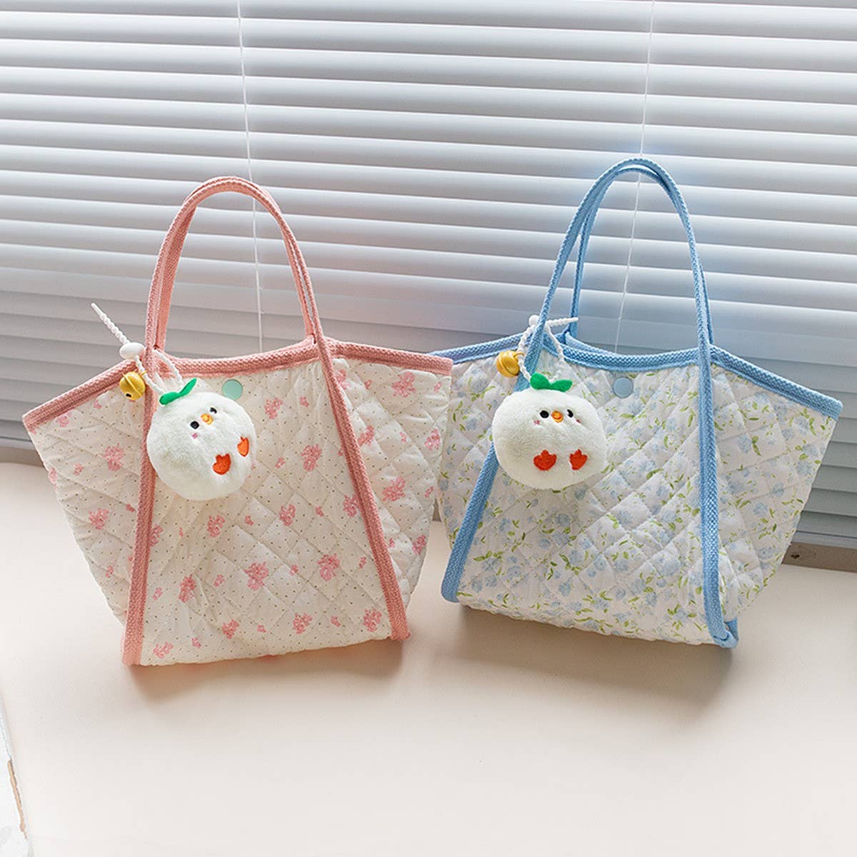 Quilted Canvas Tote Bag ??Fresh & Cute_CWAB5602