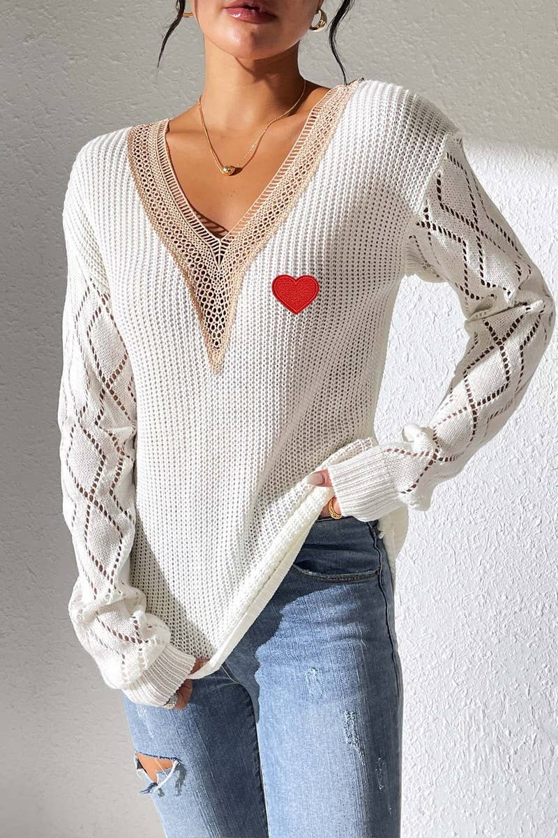 CWTTT00021_WOMEN V-NECK  PATCHWORK HEART KNIT SWEATER