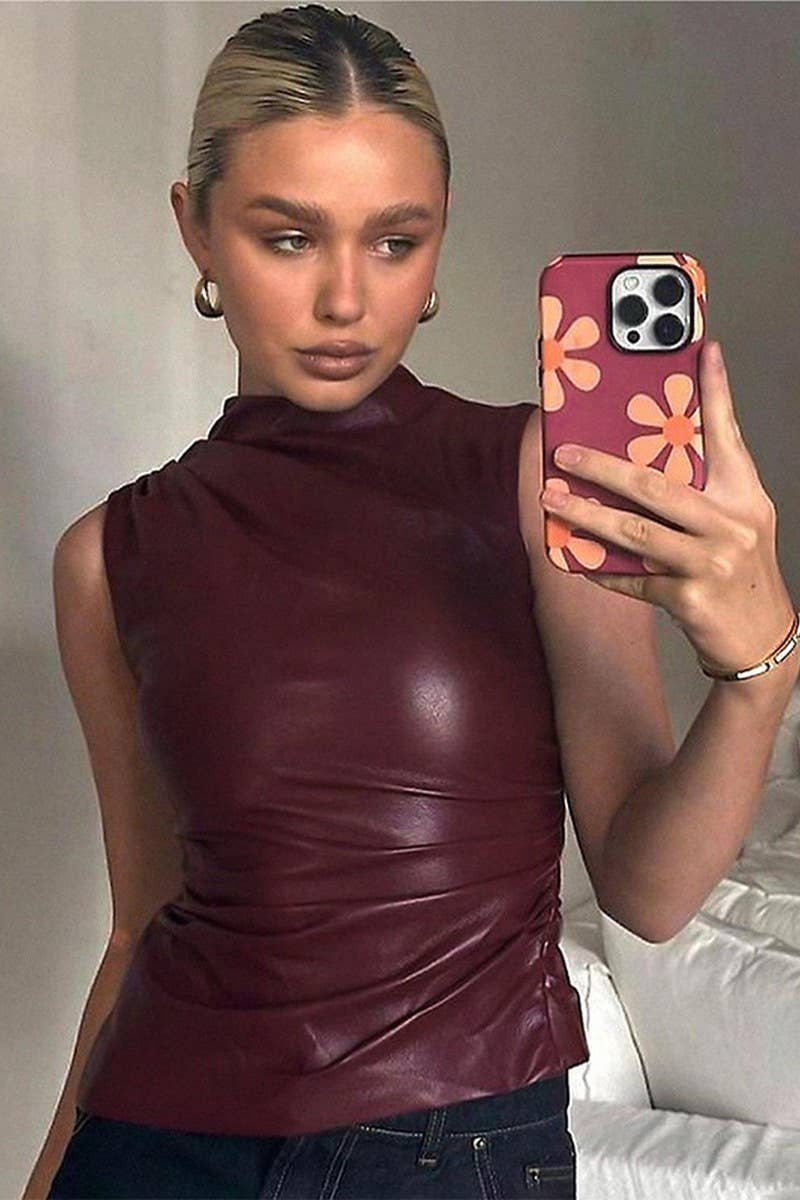 CWTBLSL01040_SLEEVELESS SLIM FIT ASYMMETRICAL LEATHER TOP