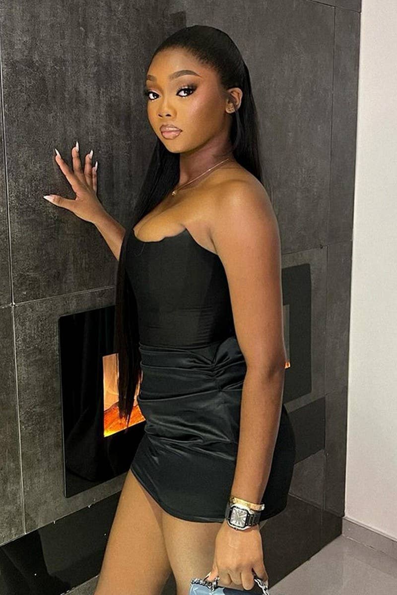 CWDTD0392_SOLID COLOR TUBE TOP HIP-WRAPPED HOT GIRL DRESS